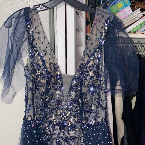 Dress - Picture 3 of 14